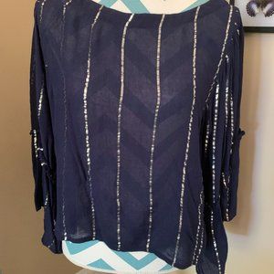 Flowy, showy Navy blouse